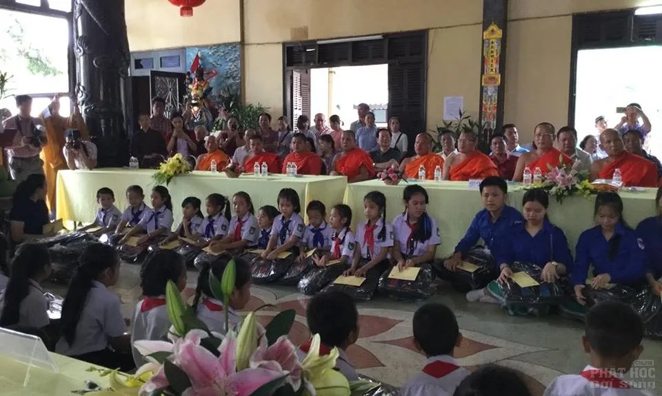 Lào: chùa Bàng Long huý nhật lần thứ 14 HT Thích Trung Quán image-1731935960949