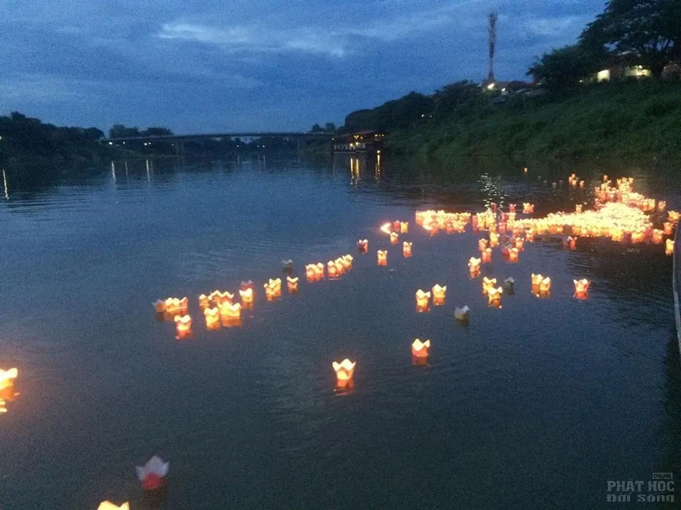 Lào: Chùa Trang Nghiêm mừng lễ Phật Thích Ca đản sanh Lào: Chùa Trang Nghiêm Pakse mừng lễ Phật Thích Ca đản sanh image-1731937616786