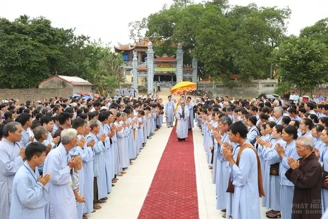 Lễ an vị tôn tượng Bồ-tát Quán Thế Âm chùa Hòa Phúc 1 Lễ an vị tôn tượng Bồ-tát Quán Thế Âm chùa Hòa Phúc image-1731920008807