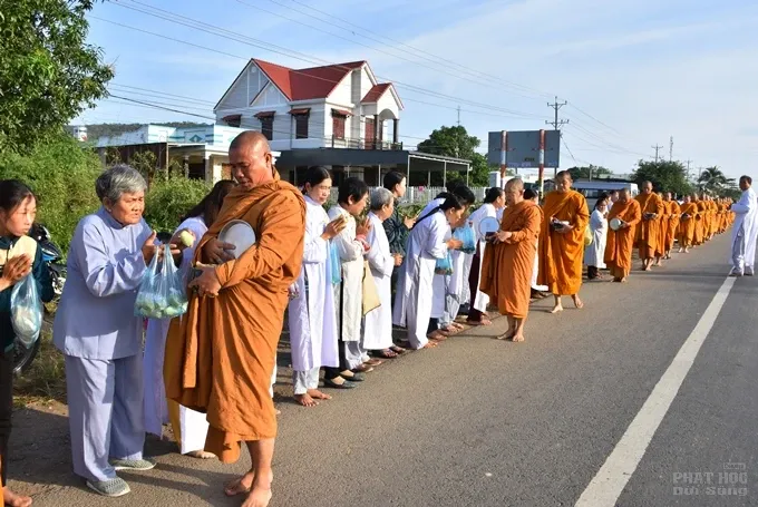 Lễ bế mạc khóa tu truyền thống Khất Sĩ lần thứ 24 3 Lễ bế mạc khóa tu truyền thống Khất Sĩ lần thứ 24 image-1731943885213