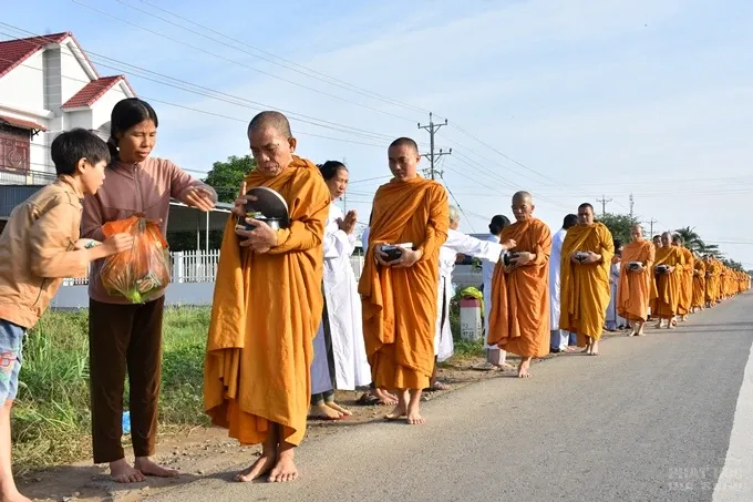 Lễ bế mạc khóa tu truyền thống Khất Sĩ lần thứ 24 7 Lễ bế mạc khóa tu truyền thống Khất Sĩ lần thứ 24 image-1731943888073