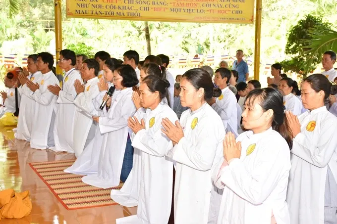 Lễ bế mạc khóa tu truyền thống Khất Sĩ lần thứ 24 19 Lễ bế mạc khóa tu truyền thống Khất Sĩ lần thứ 24 image-1731943897186