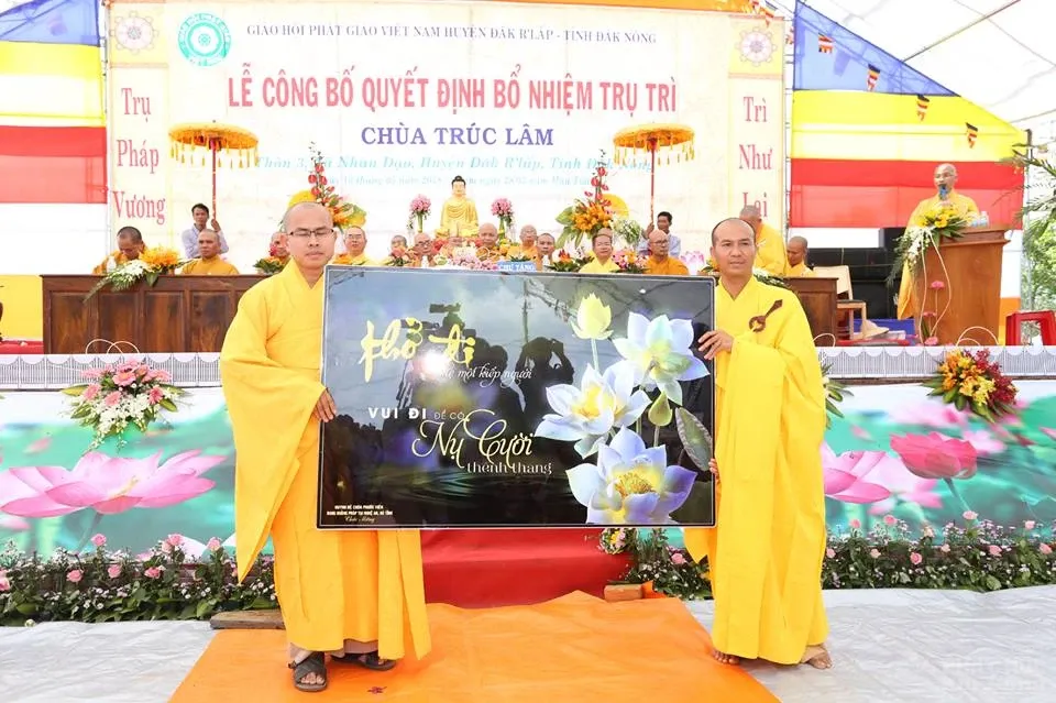 Lễ Bổ nhiệm ĐĐ. Thích Quảng Bình trụ trì Chùa Trúc Lâm 17 Lễ Bổ nhiệm ĐĐ. Thích Quảng Bình trụ trì Chùa Trúc Lâm image-1731946355307