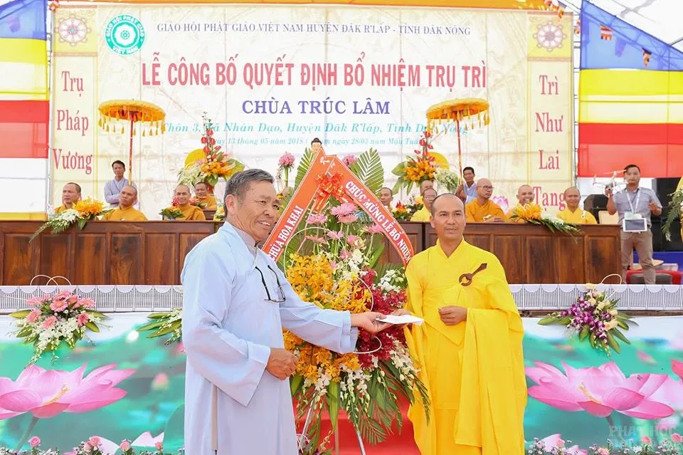 Lễ Bổ nhiệm ĐĐ. Thích Quảng Bình trụ trì Chùa Trúc Lâm 35 Lễ Bổ nhiệm ĐĐ. Thích Quảng Bình trụ trì Chùa Trúc Lâm image-1731946373069