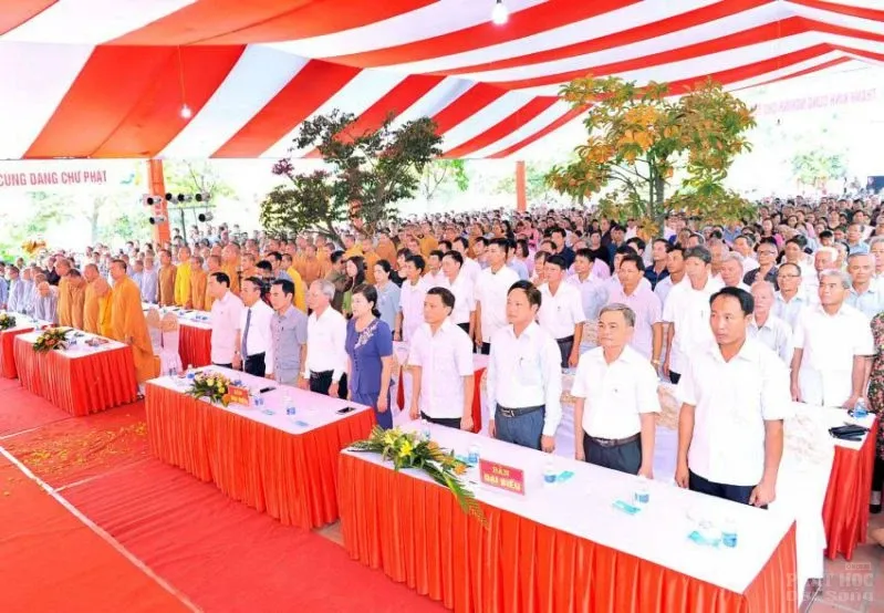 Lễ Bổ nhiệm Trụ trì và đúc chuông chùa Kim Liên 2 Lễ Bổ nhiệm Trụ trì và đúc chuông chùa Kim Liên image-1731943753825