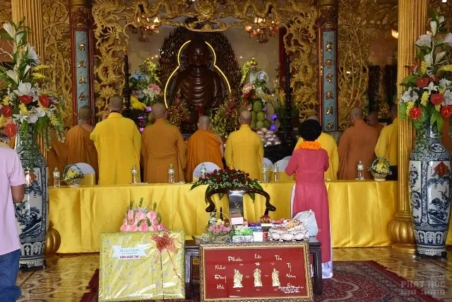 Lễ chúc thọ tại Tịnh xá Lộc Uyển image-1731920476423