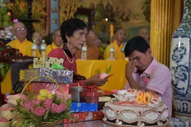 Lễ chúc thọ tại Tịnh xá Lộc Uyển image-1731920479263