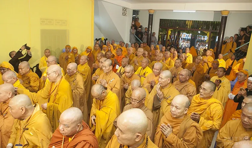 Lễ cung tống kim quan cố HT Thích Trí Tâm nhập Bảo tháp Huệ Minh image-1731939976180