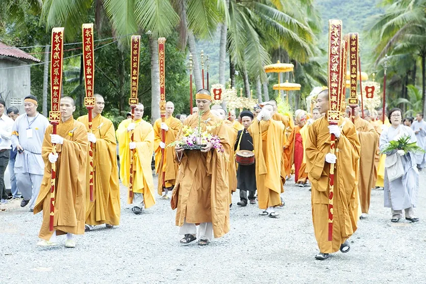 Lễ cung tống kim quan cố HT Thích Trí Tâm nhập Bảo tháp Huệ Minh image-1731939978359