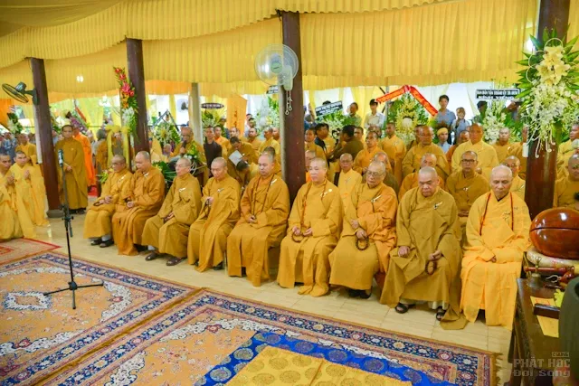 Lễ cung tống kim quan nhập bảo tháp cố HT Thích Trung Hậu image-1731945376286