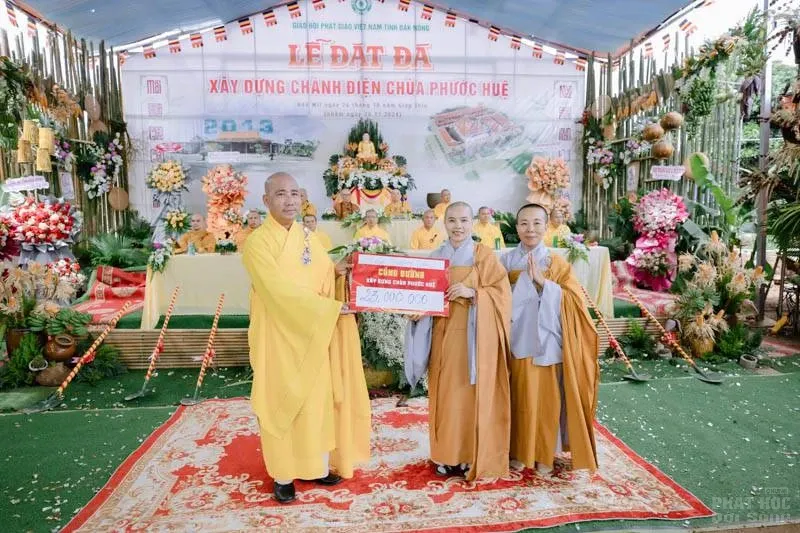 le dat da xay dung chanh dien chua phuoc hue 28