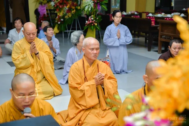 Lễ húy kỵ lần thứ 1 cố HT.Thích Tâm Châu tại Tổ đình Vĩnh Nghiêm 5 Lễ húy kỵ lần thứ 1 cố HT.Thích Tâm Châu tại Tổ đình Vĩnh Nghiêm image-1732292199822