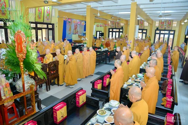 Lễ húy kỵ lần thứ 1 cố HT.Thích Tâm Châu tại Tổ đình Vĩnh Nghiêm 14 Lễ húy kỵ lần thứ 1 cố HT.Thích Tâm Châu tại Tổ đình Vĩnh Nghiêm image-1732292208661