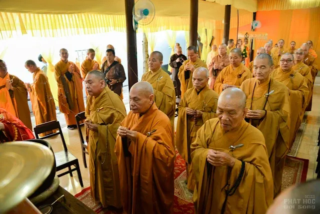 Lễ nhập kim quan cố HT. Thích Trung Hậu 3 Lễ nhập kim quan cố HT. Thích Trung Hậu image-1731945353254