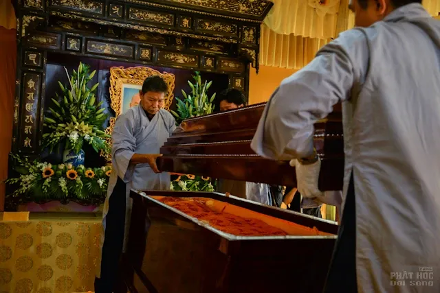 Lễ nhập kim quan cố HT. Thích Trung Hậu 14 Lễ nhập kim quan cố HT. Thích Trung Hậu image-1731945362505