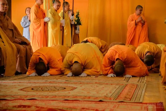 Lễ nhập kim quan cố HT. Thích Trung Hậu image-1731945363337