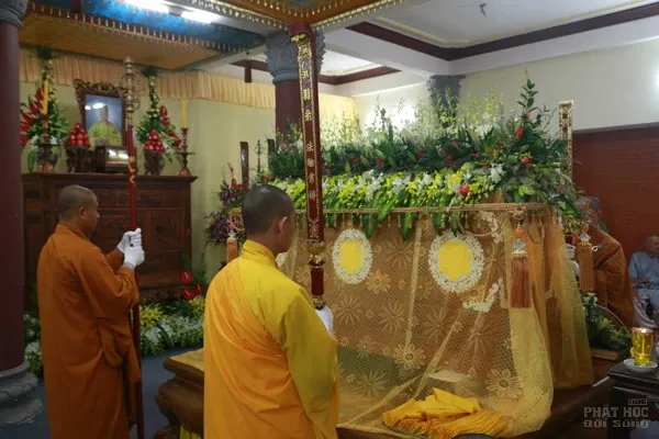 Lễ nhập kim quan HT.Thích Chí Mãn image-1732290910659