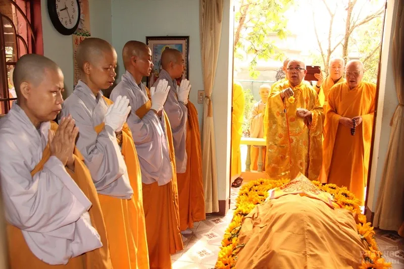 Lễ nhập kim quan Ni trưởng Thích Nữ Như Niệm image-1732291088705