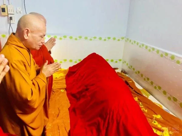 Lễ nhập kim quan Thượng toạ Thích Thiện Minh tại Tổ đình Bửu Quang image-1731945405470