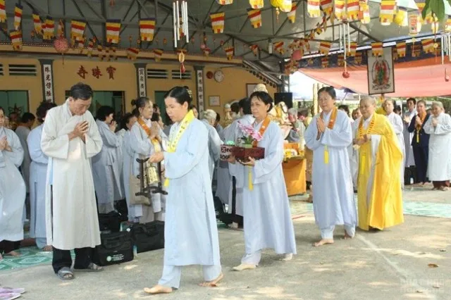 Lễ tổng kết khóa tu niệm Phật cuối năm tại chùa Bửu Châu image-1731725875166