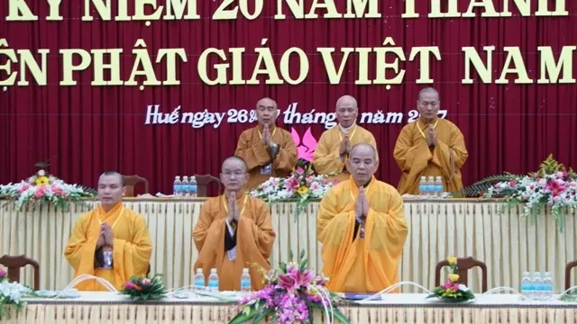 Lễ tưởng niệm chư tôn đức lãnh đạo tiền bối Học viện PGVN tại Huế 23 Lễ tưởng niệm chư tôn đức lãnh đạo tiền bối Học viện PGVN tại Huế image-1731942361186