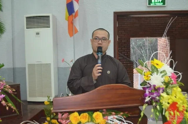 Lễ tưởng niệm chư tôn đức lãnh đạo tiền bối Học viện PGVN tại Huế image-1731942366719