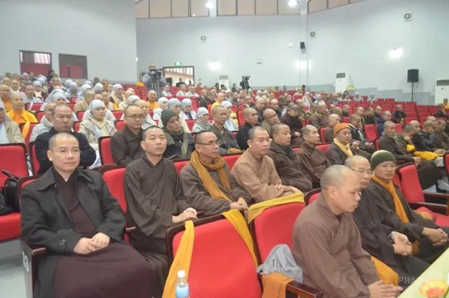 Lễ tưởng niệm chư tôn đức lãnh đạo tiền bối Học viện PGVN tại Huế 33 Lễ tưởng niệm chư tôn đức lãnh đạo tiền bối Học viện PGVN tại Huế image-1731942368175