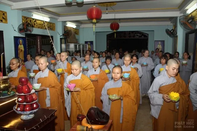 Lễ vía Phật A Di Đà tại Ni viện Phước Long 6 Lễ vía Phật A Di Đà tại Ni viện Phước Long image-1731725808329
