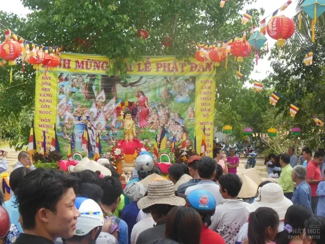 Long An: Chùa Phật Hóa mừng Phật đản 4 Long An: Chùa Phật Hóa mừng Phật đản image-1731747161434