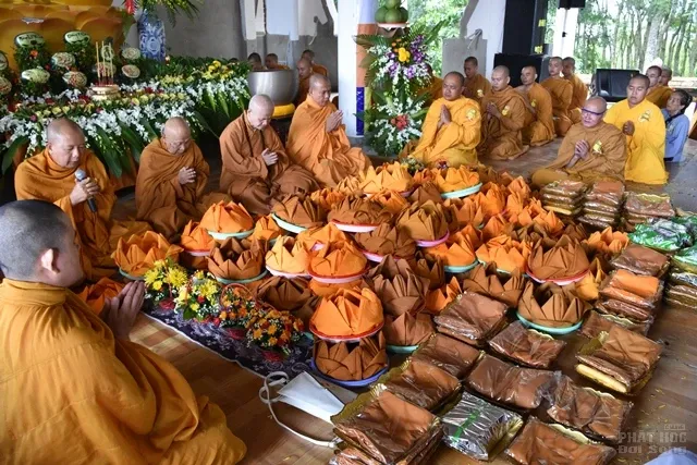 Long Khánh: Tịnh xá Ngọc Xuân tổ chức lễ vu lan PL 2561 image-1731940642192
