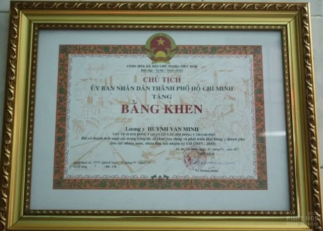 Lương y Huỳnh Văn Minh: Giàu về y đức, sáng ngời trong công tác từ thiện image-1732288525896