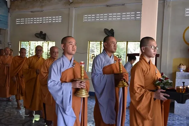 Mõ Cày Nam: Bổ nhiệm Ban quản trị chùa Phước Quang 3 Mõ Cày Nam: Bổ nhiệm Ban quản trị chùa Phước Quang image-1731937223166