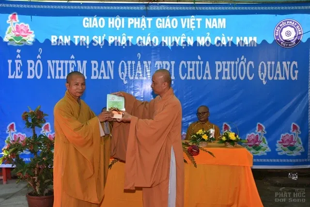 Mõ Cày Nam: Bổ nhiệm Ban quản trị chùa Phước Quang 13 Mõ Cày Nam: Bổ nhiệm Ban quản trị chùa Phước Quang image-1731937230018