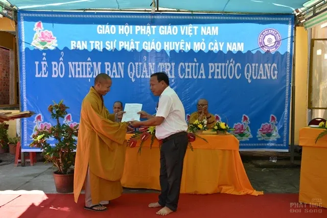 Mõ Cày Nam: Bổ nhiệm Ban quản trị chùa Phước Quang 17 Mõ Cày Nam: Bổ nhiệm Ban quản trị chùa Phước Quang image-1731937232789