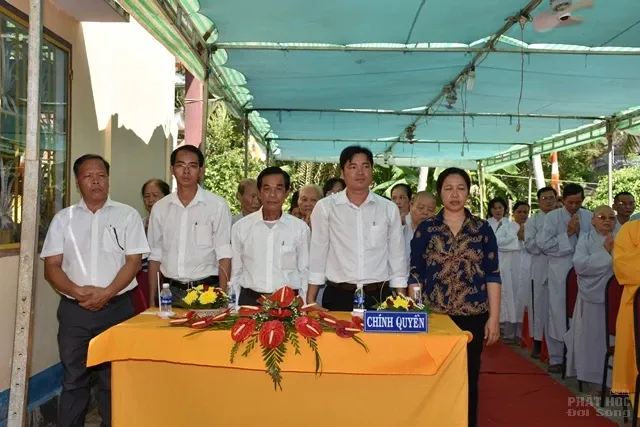 Mõ Cày Nam: Bổ nhiệm Ban quản trị chùa Phước Quang 19 Mõ Cày Nam: Bổ nhiệm Ban quản trị chùa Phước Quang image-1731937234225