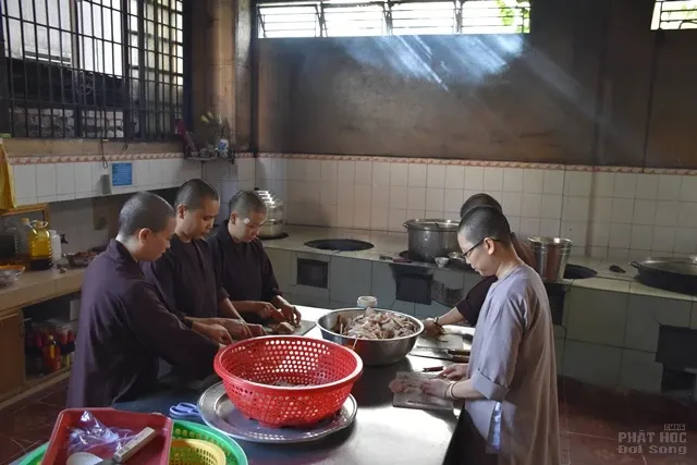 Một ngày tu tập tại trường hạ Phước Thiện 11 Một ngày tu tập tại trường hạ Phước Thiện image-1731936760486