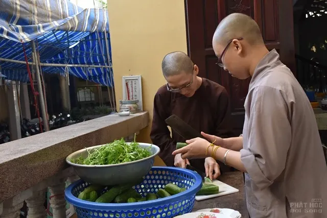 Một ngày tu tập tại trường hạ Phước Thiện 15 Một ngày tu tập tại trường hạ Phước Thiện image-1731936763183