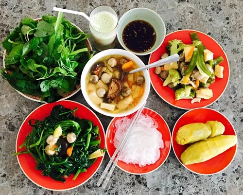 Mùa quả bội thu trong vườn nhà Việt Trinh image-1731726773351