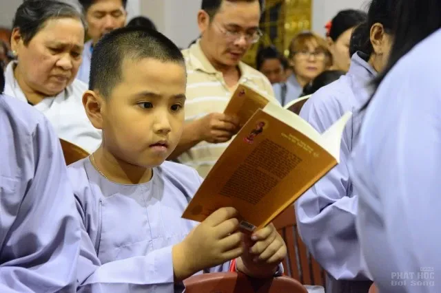 Mừng hội Vesak về chùa tắm Phật quy y 26 Mừng hội Vesak về chùa tắm Phật quy y image-1731747090409