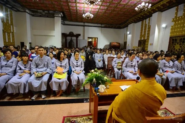 Mừng hội Vesak về chùa tắm Phật quy y 31 Mừng hội Vesak về chùa tắm Phật quy y image-1731747093359