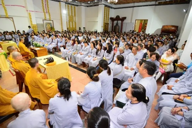 Mừng hội Vesak về chùa tắm Phật quy y 33 Mừng hội Vesak về chùa tắm Phật quy y image-1731747094796