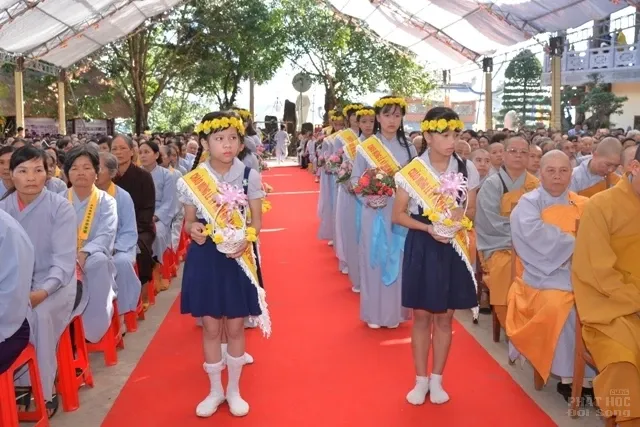 Mừng kỷ niệm 60 năm thành lập Chùa Pháp Hoa - Đăk Nông image-1731940719001