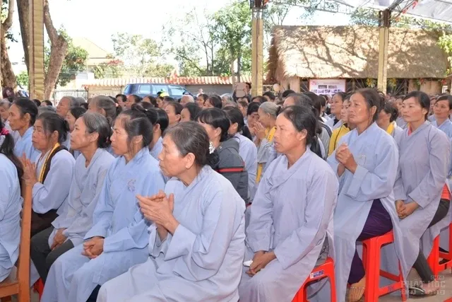 Mừng kỷ niệm 60 năm thành lập Chùa Pháp Hoa - Đăk Nông image-1731940722058