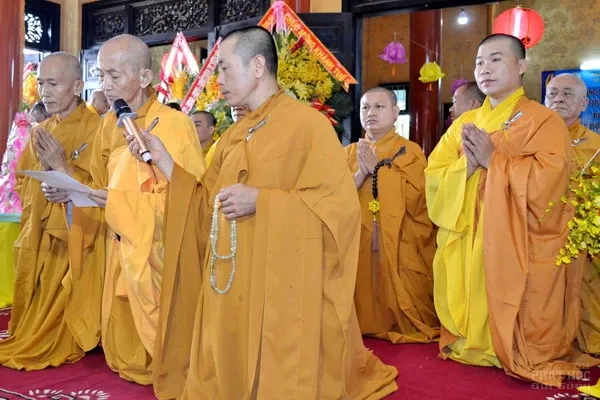 Mừng thọ Hòa thượng Thích Minh Chánh 92 tuổi 2 Mừng thọ Hòa thượng Thích Minh Chánh 92 tuổi image-1731922088445