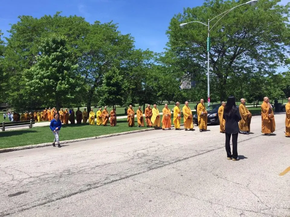 Mỹ: Hình ảnh khất thực hiếm có tại Tp Chicago image-1731747975907