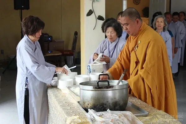 Mỹ: Khóa học Thiền Tứ Niệm Xứ tại Như Lai Thiền Tự - San Diego image-1731938442303