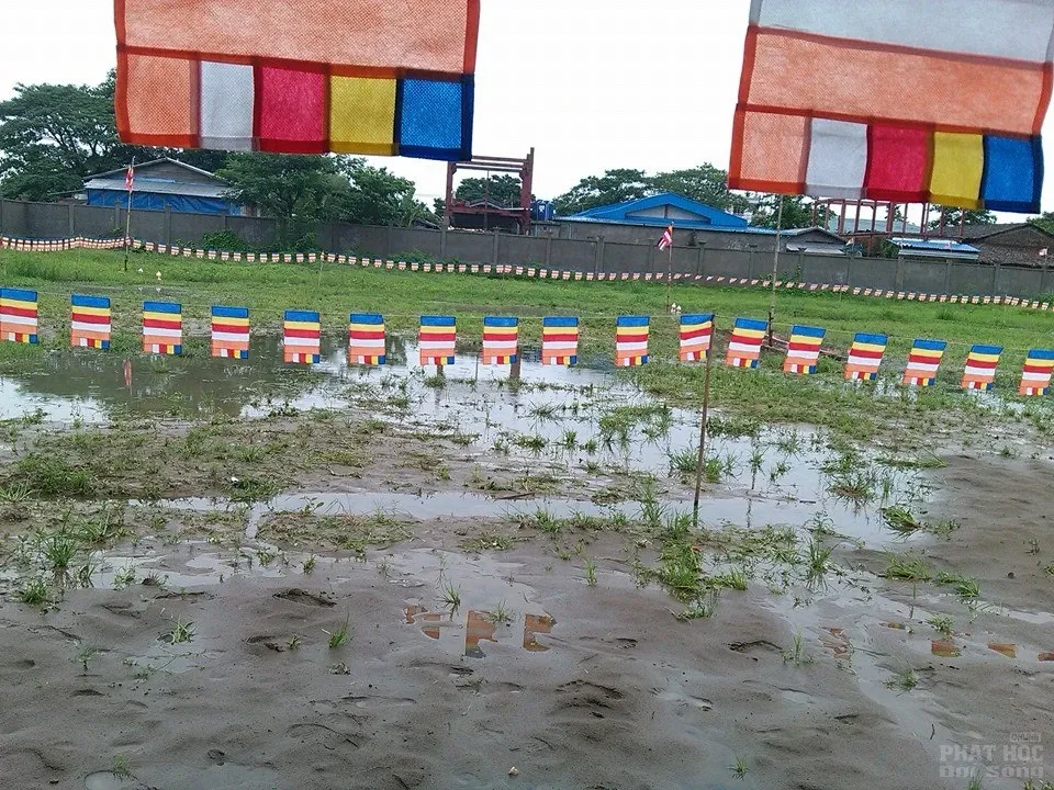 Myanmar: Lễ dâng y, nhập hạ đầu tiên chùa Đại Phước xứ chùa Vàng image-1732291509357