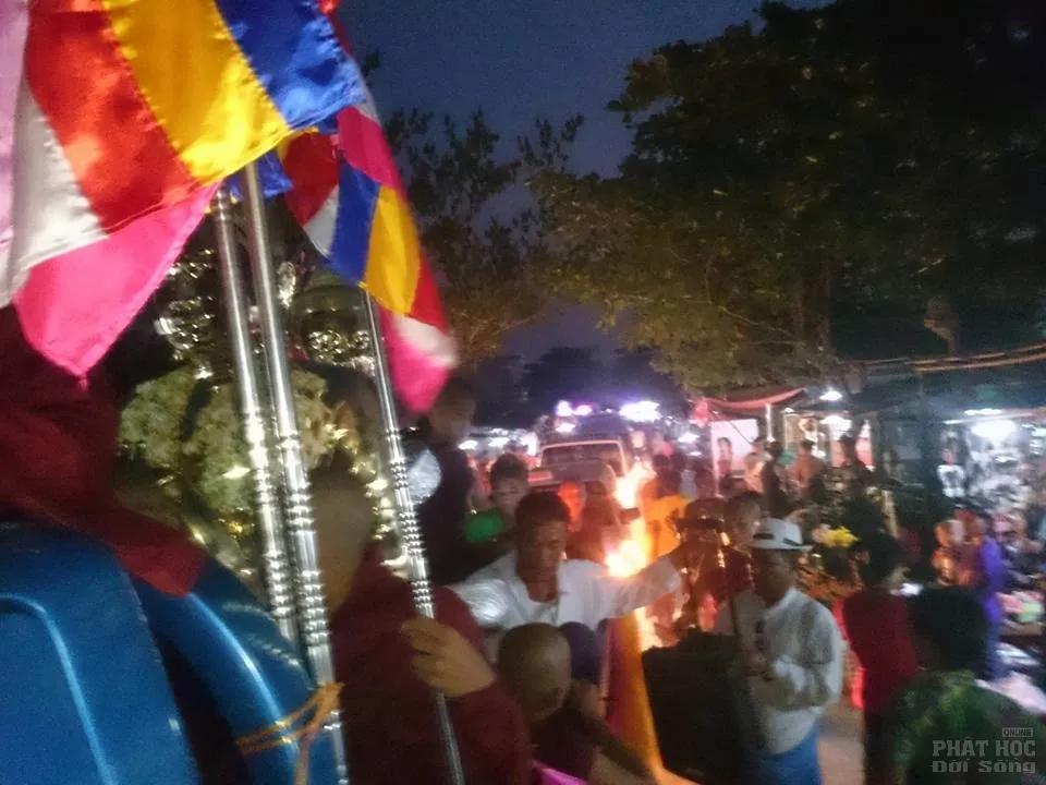 Myanmar: Lễ thỉnh tôn tượng Phật về Chùa Đại Phước image-1731727039222