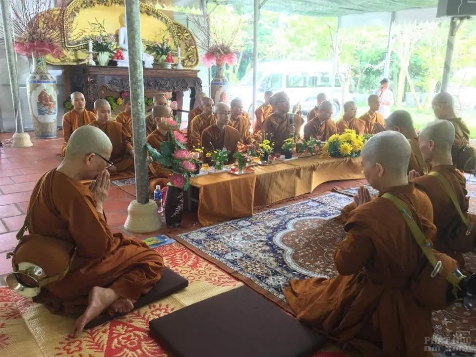 Nét đẹp của 14 nữ tu xuống tóc theo Phật 11 Nét đẹp của 14 nữ tu xuống tóc theo Phật image-1731940326364