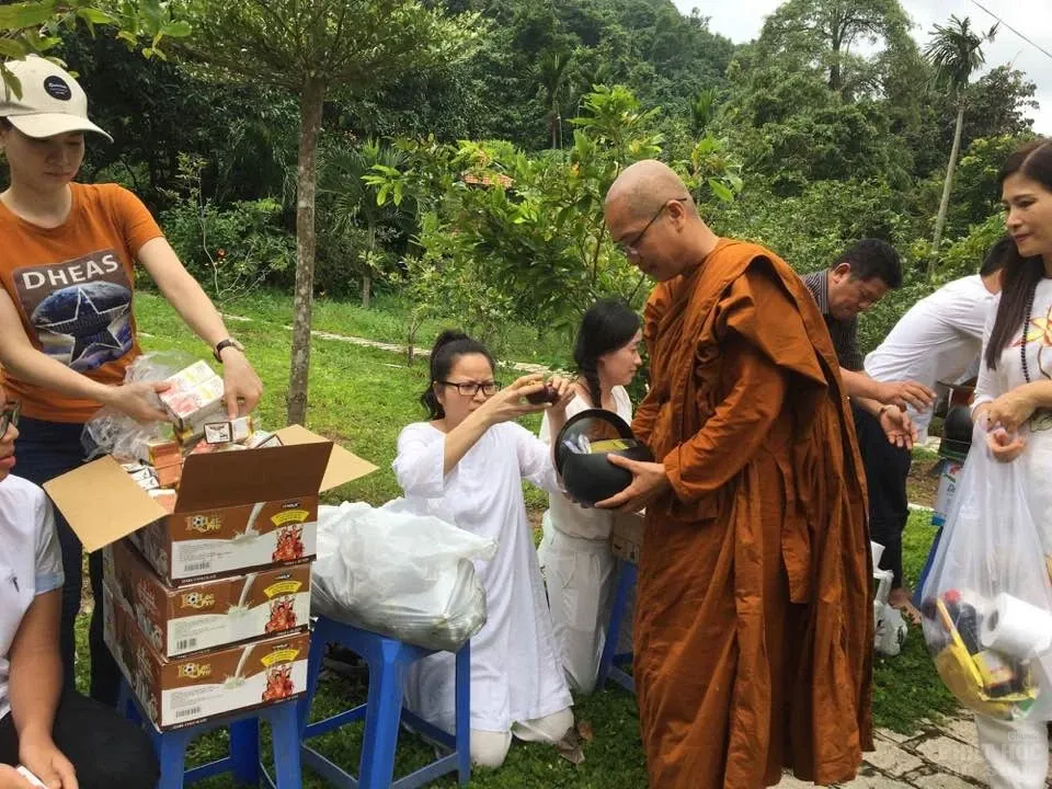 Nét đẹp của 14 nữ tu xuống tóc theo Phật 13 Nét đẹp của 14 nữ tu xuống tóc theo Phật image-1731940328432